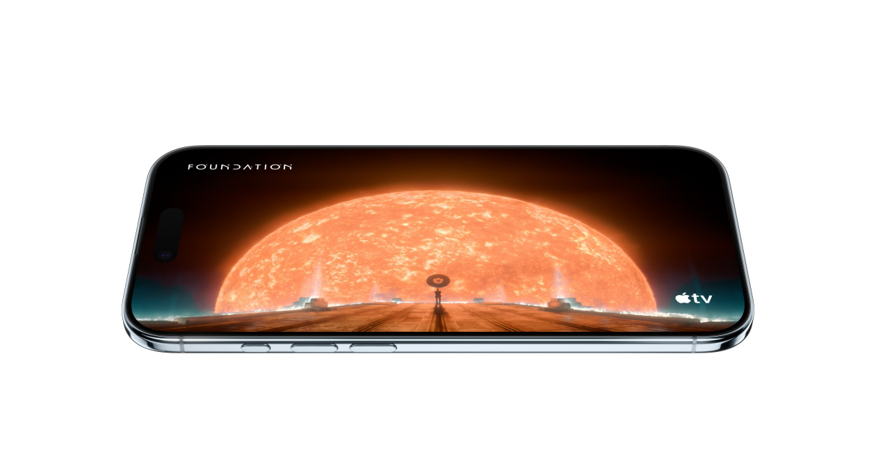 iPhone Air, вид спереду, вид збоку, показано статичну сцену із серіалу «Фундація» від Apple TV